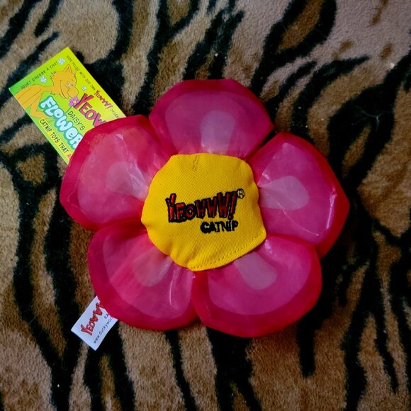 ducky Other - Cat Toy Yeoww FLOWER TOP Crinkle Cat Nip Flower Pink Kitten Luv!! New!